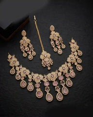 Luxe Shine AD Necklace Set