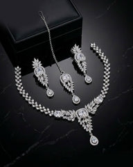 Glamour AD Necklace Set