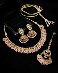 Noor Kundan Necklace Set
