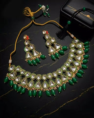 Rivaya Classic Kundan Necklace Set