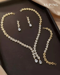 Xuping Jewelry Combo Set Necklace Bracelet Earrings Gold Plated Luxury Set for Women