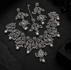 Heritage Casting Necklace Set