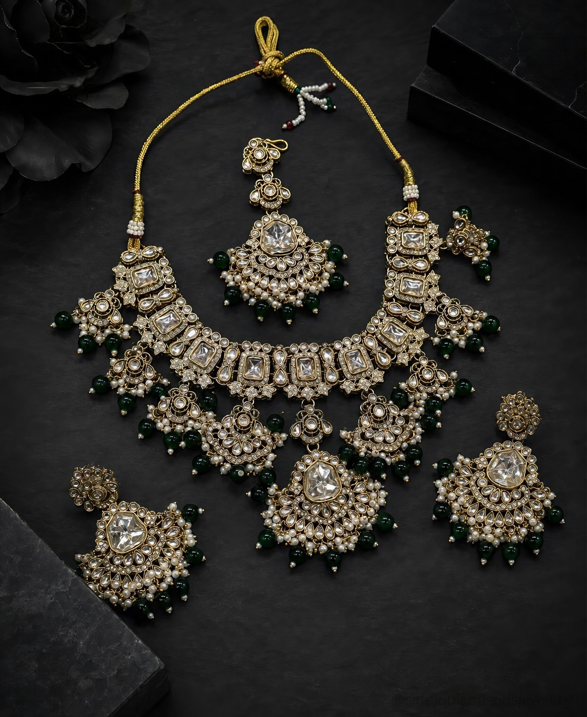 Noor-E-Raj Indian Kundan Set