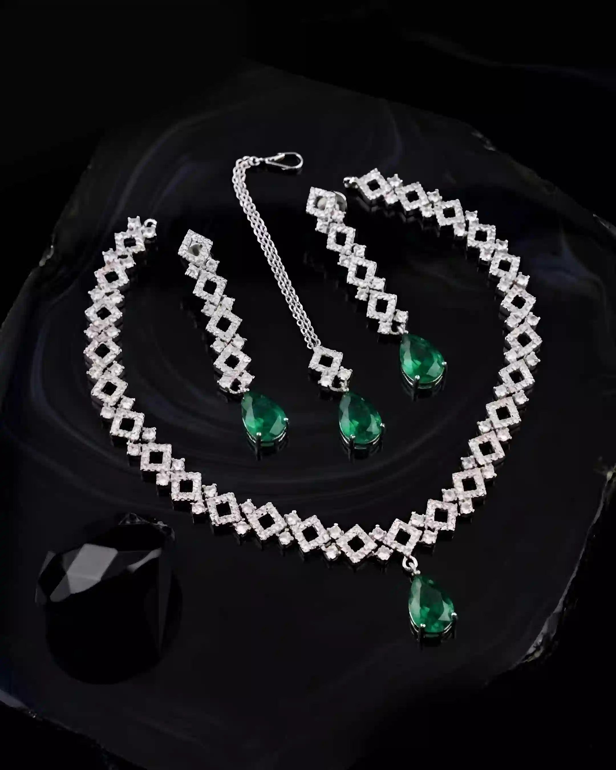 Royal AD Necklace Collection