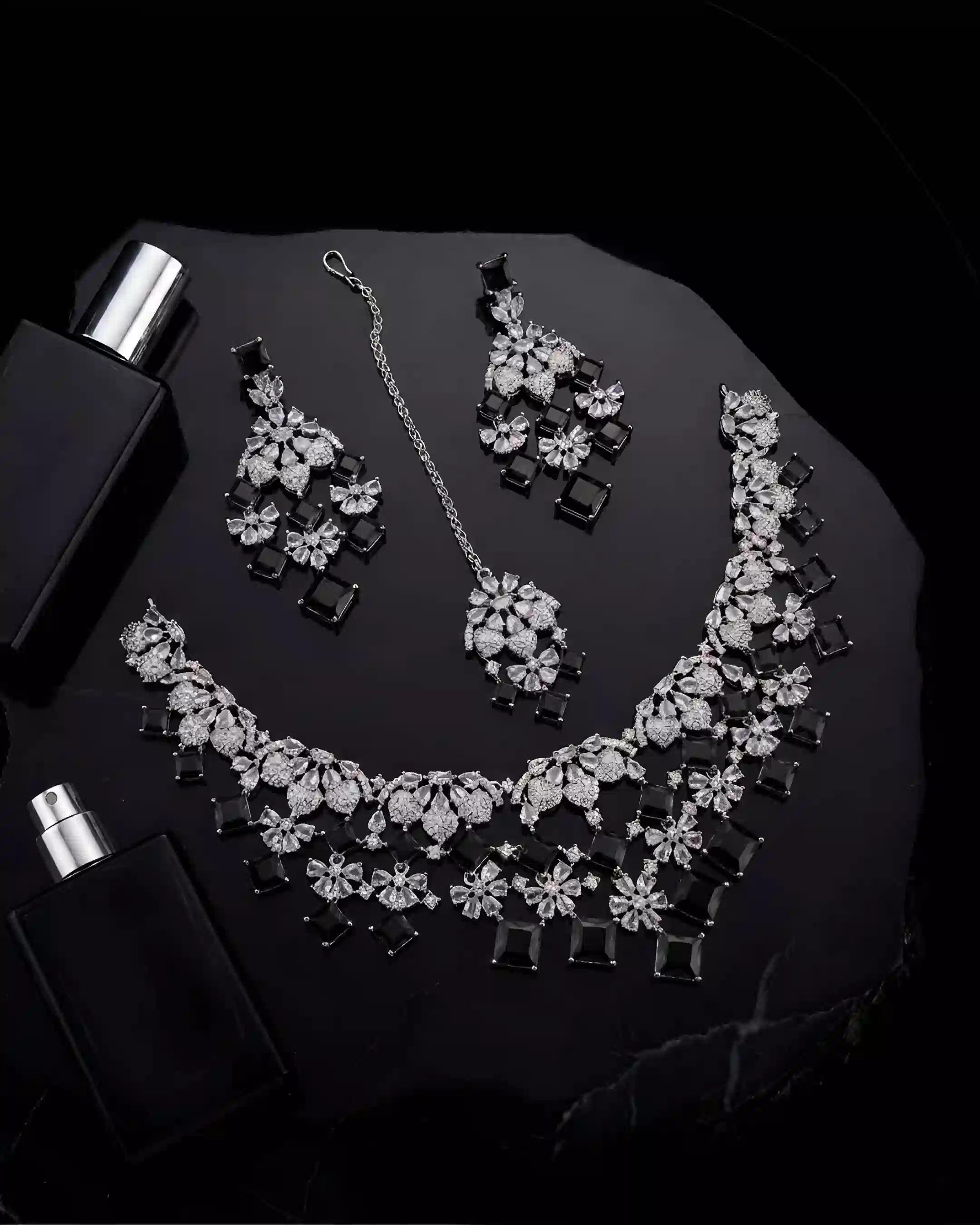 Aurelia AD Necklace Set