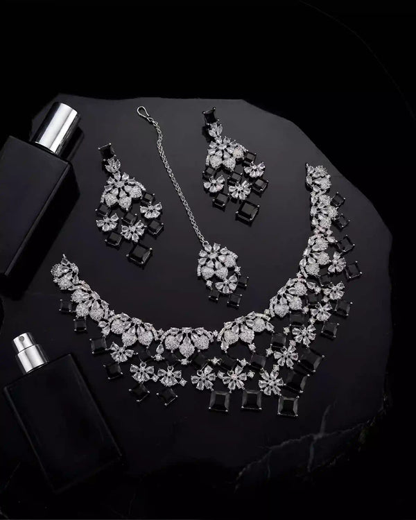 Aurelia AD Necklace Set alternate view