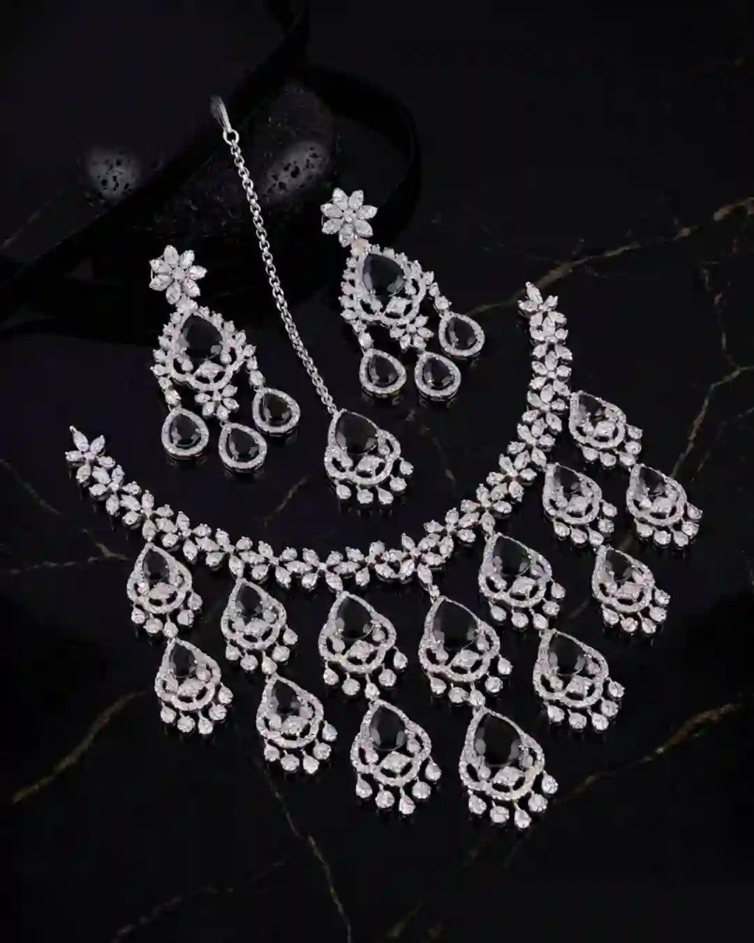 Elite AD Necklace Set