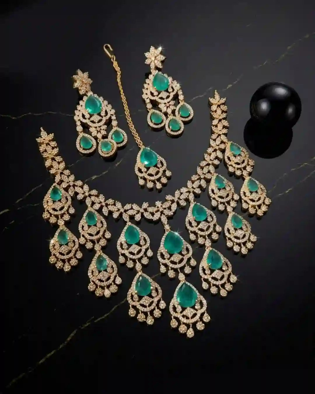 Elite AD Necklace Set