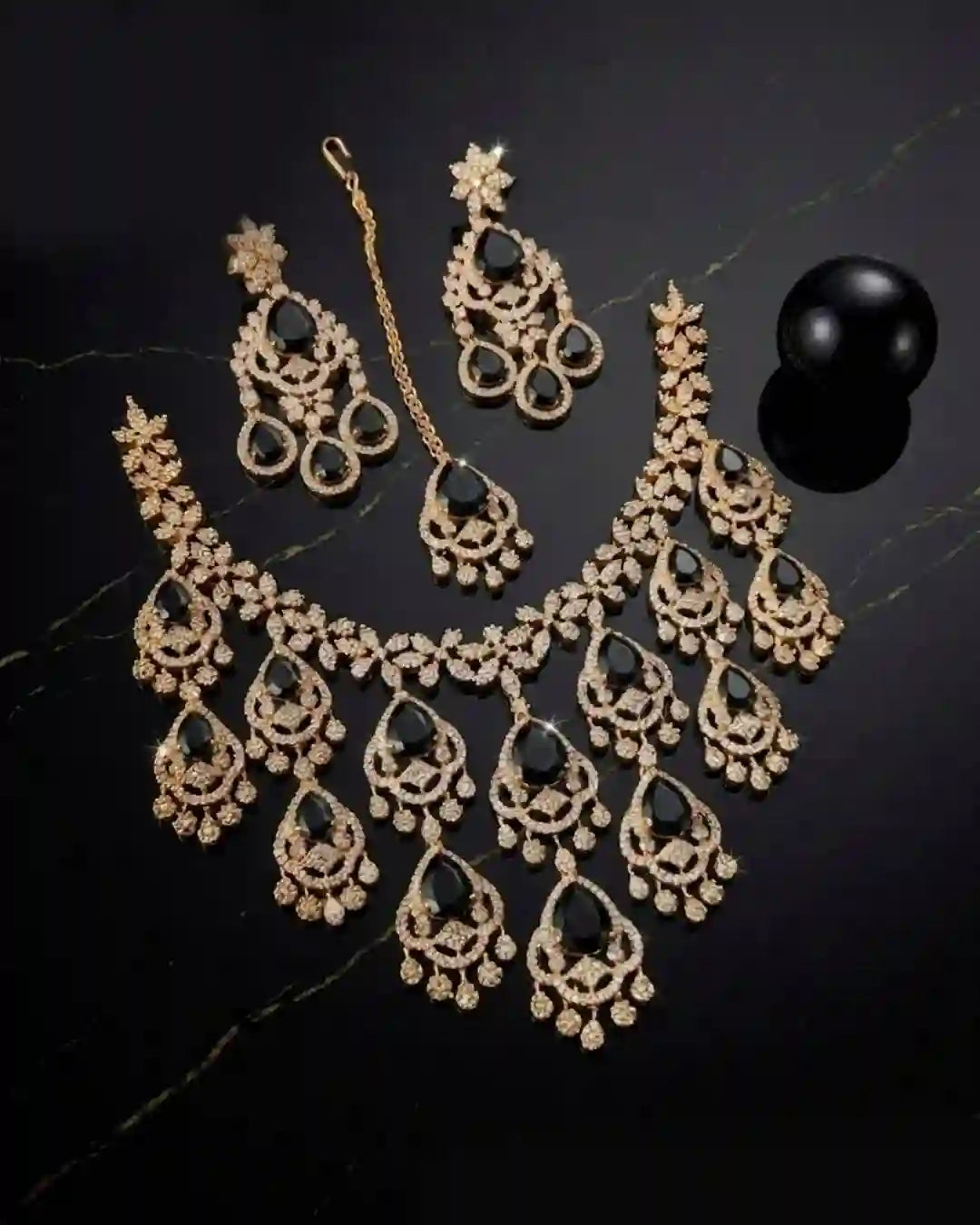 Elite AD Necklace Set