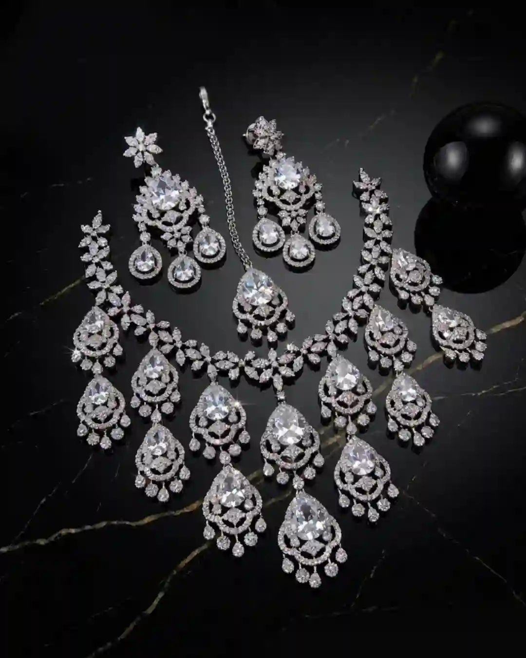 Elite AD Necklace Set