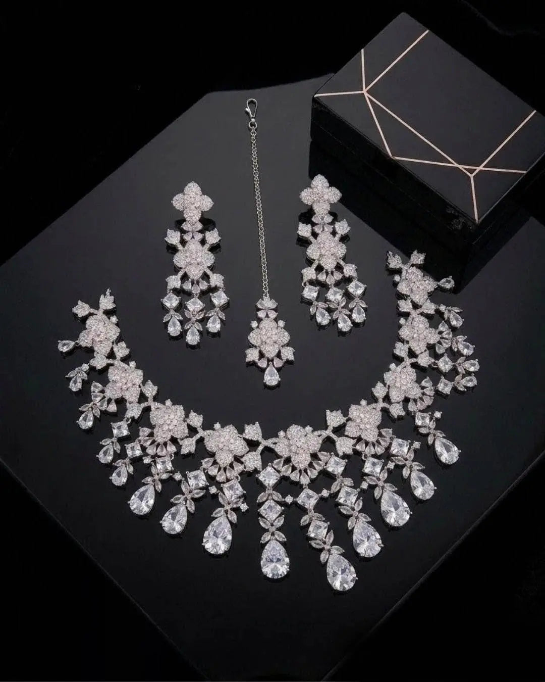 Royal American Diamond Set