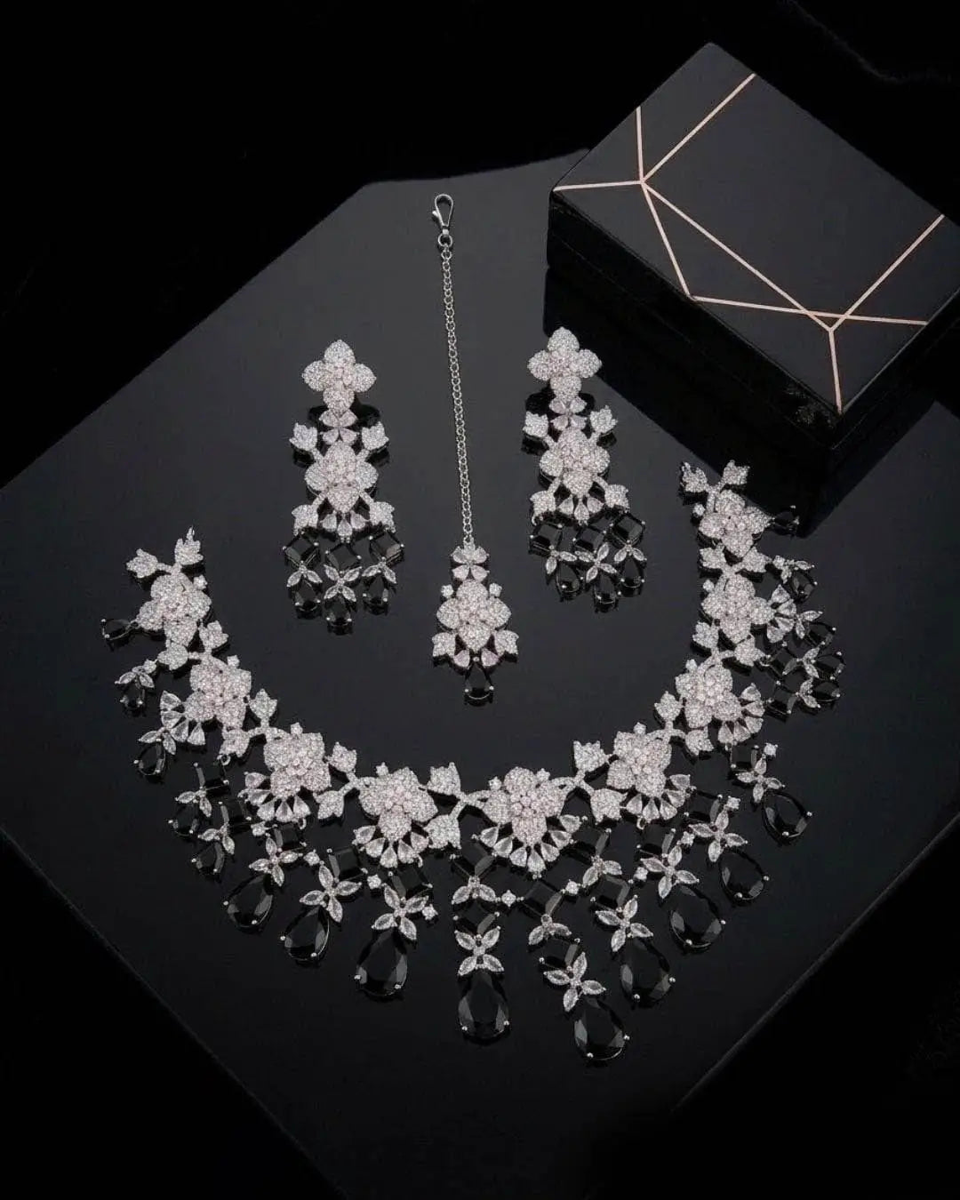 Royal American Diamond Set