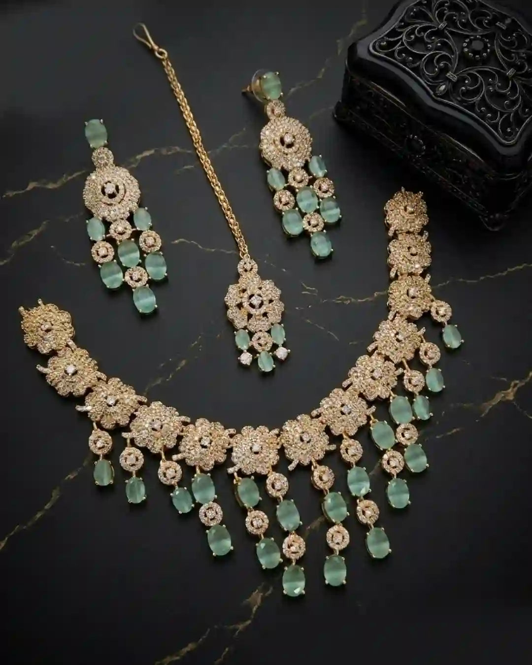 Signature AD Necklace Set