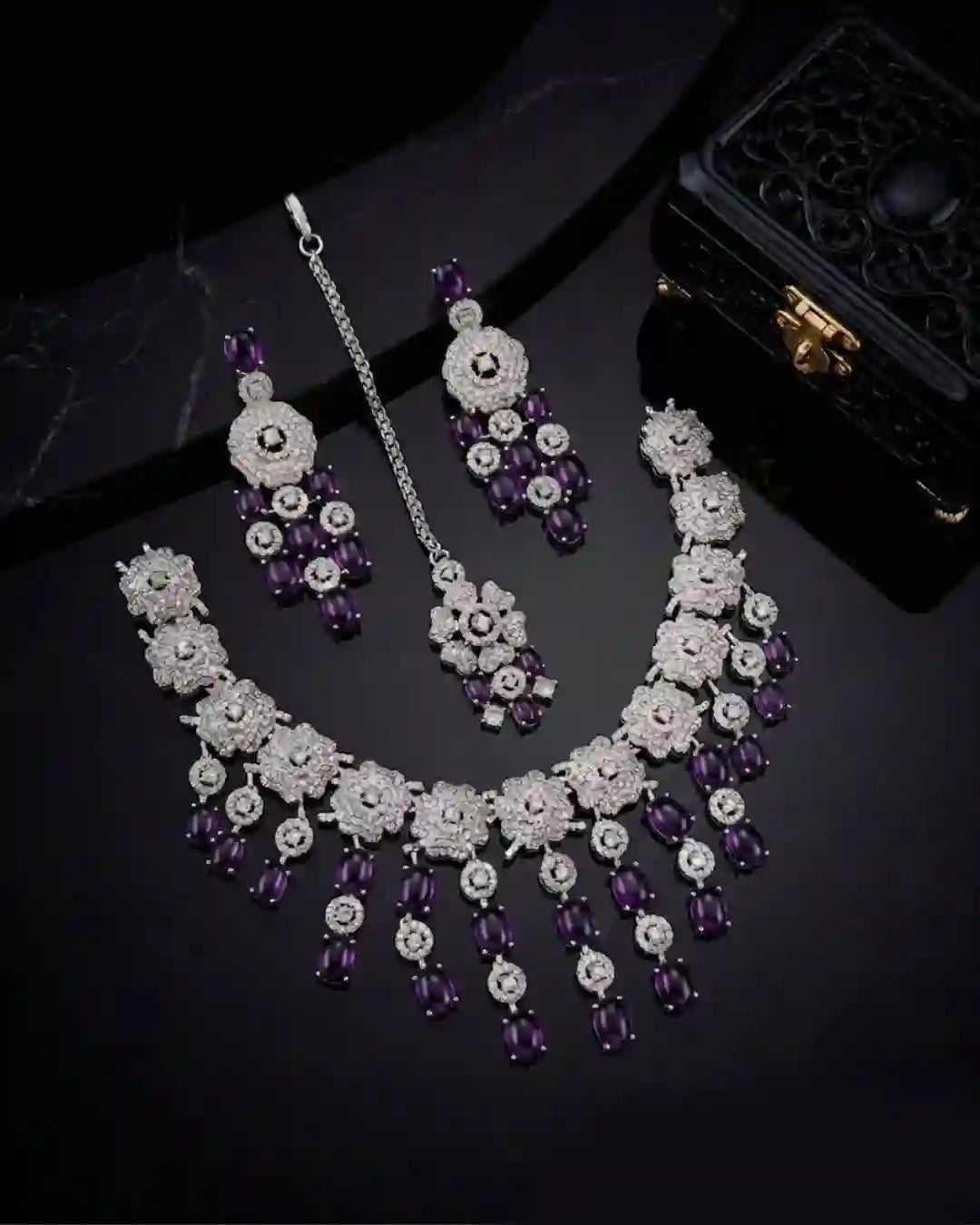 Signature AD Necklace Set