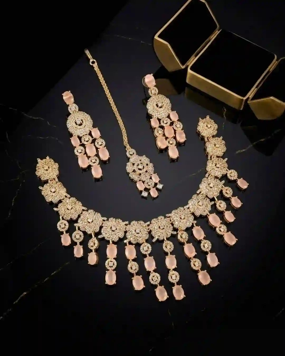 Signature AD Necklace Set