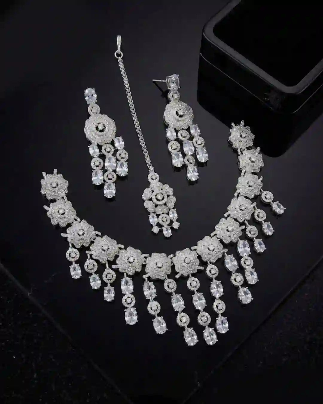 Signature AD Necklace Set