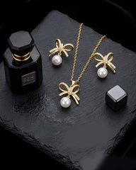 Pearl Bow Locket Set