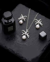 Pearl Bow Locket Set