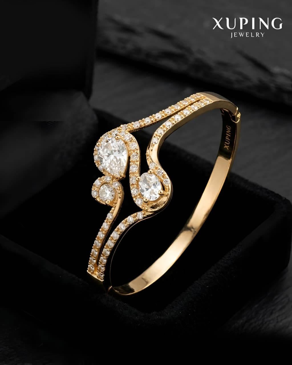 Glossy Xuping Open Bangle