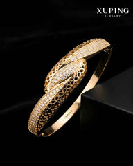 Signature Xuping Open Bangle