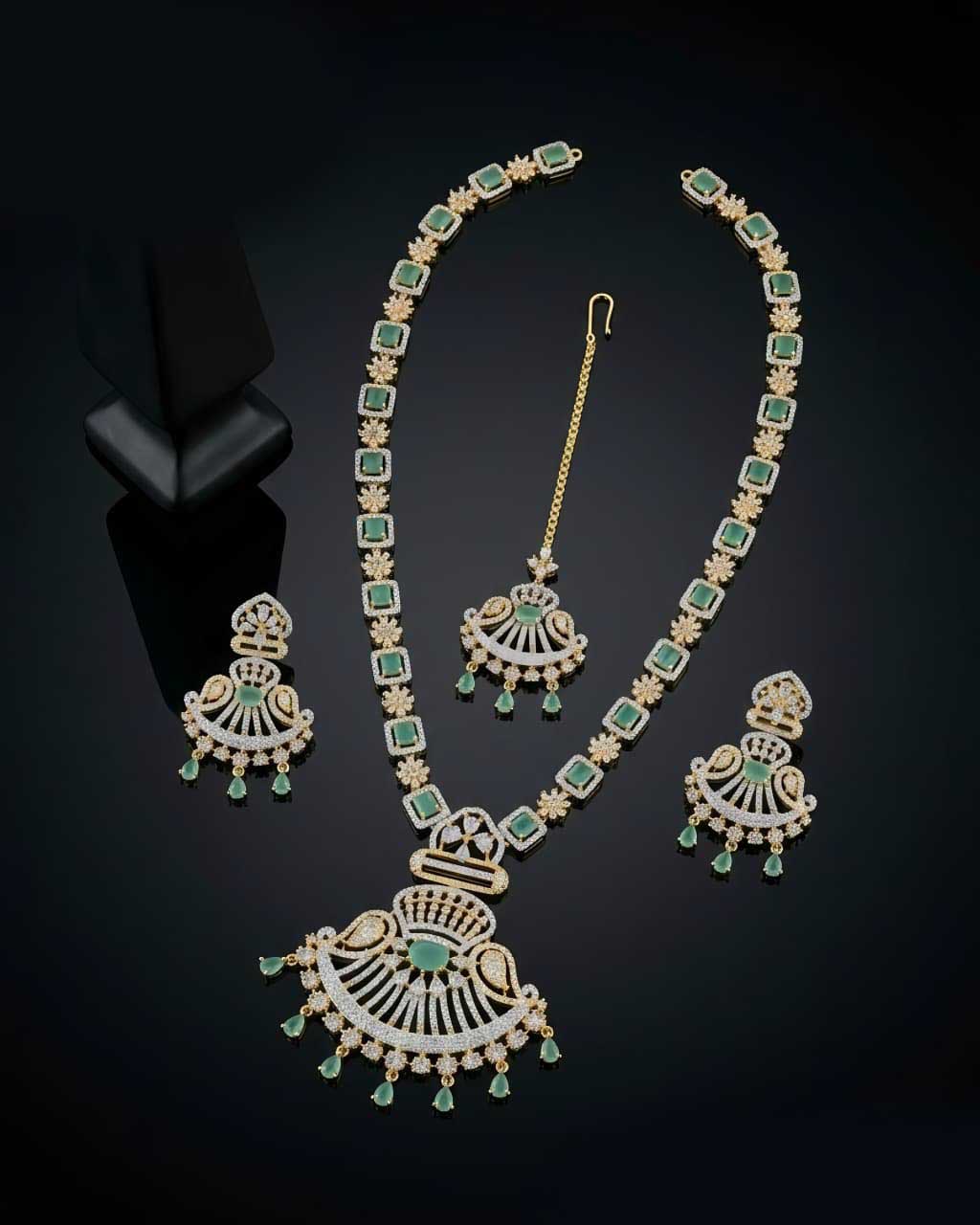 Aaranya Luxe AD Mala Set