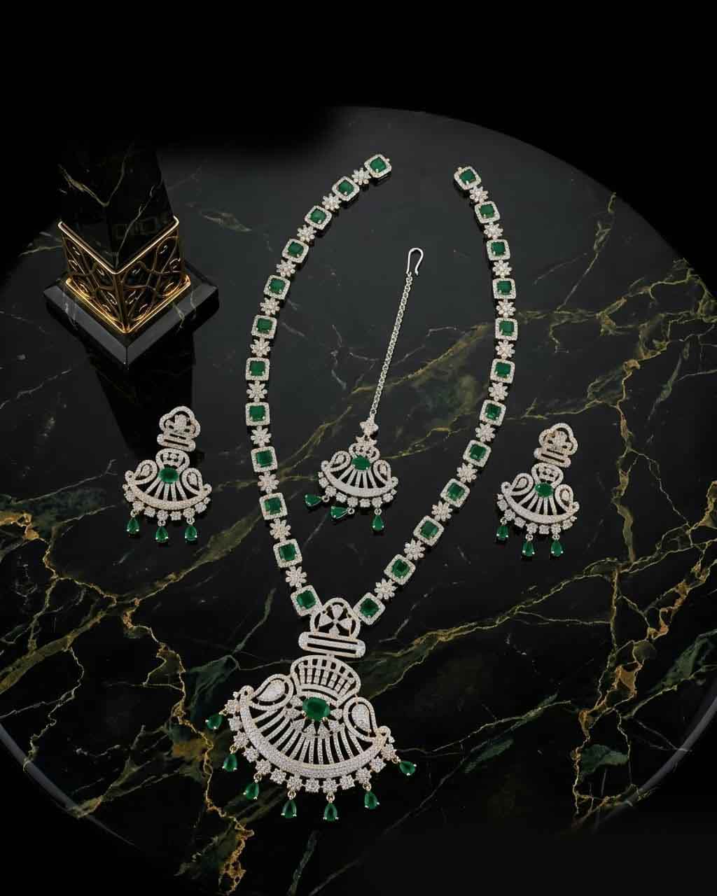 Aaranya Luxe AD Mala Set