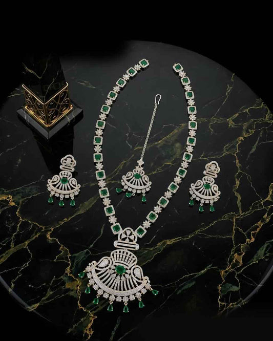 Aaranya Luxe AD Mala Set