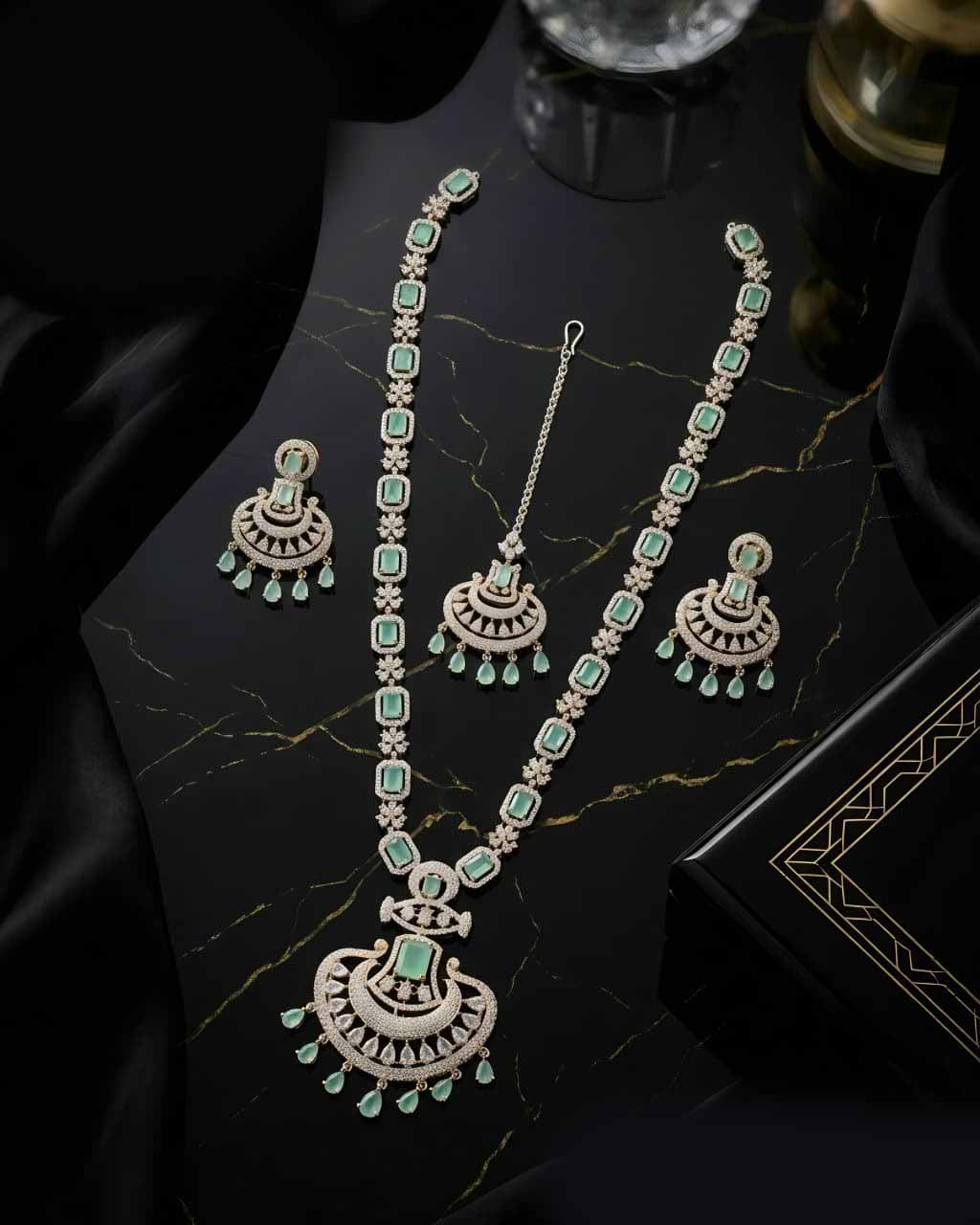 Elara Royal AD Mala Set