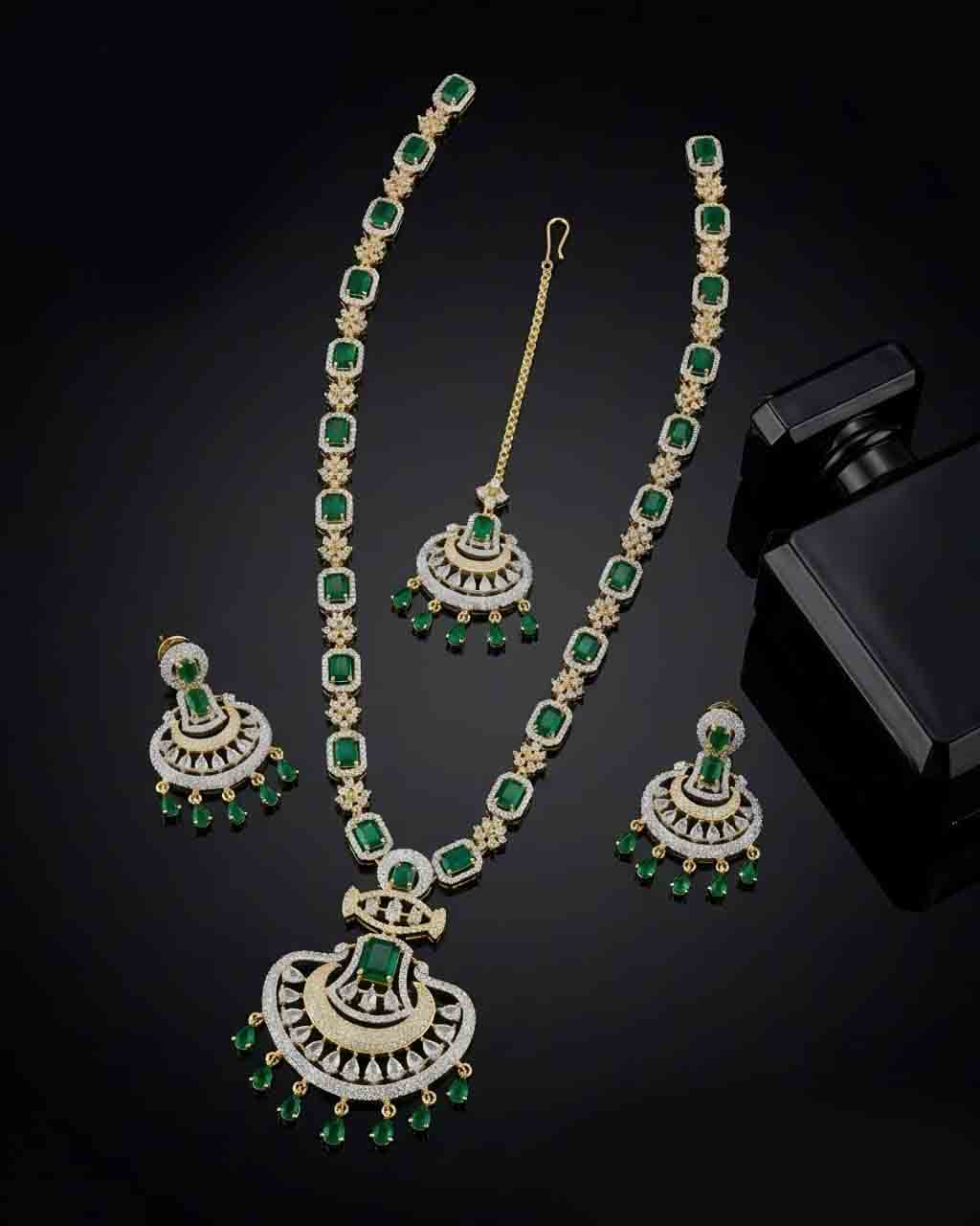 Elara Royal AD Mala Set