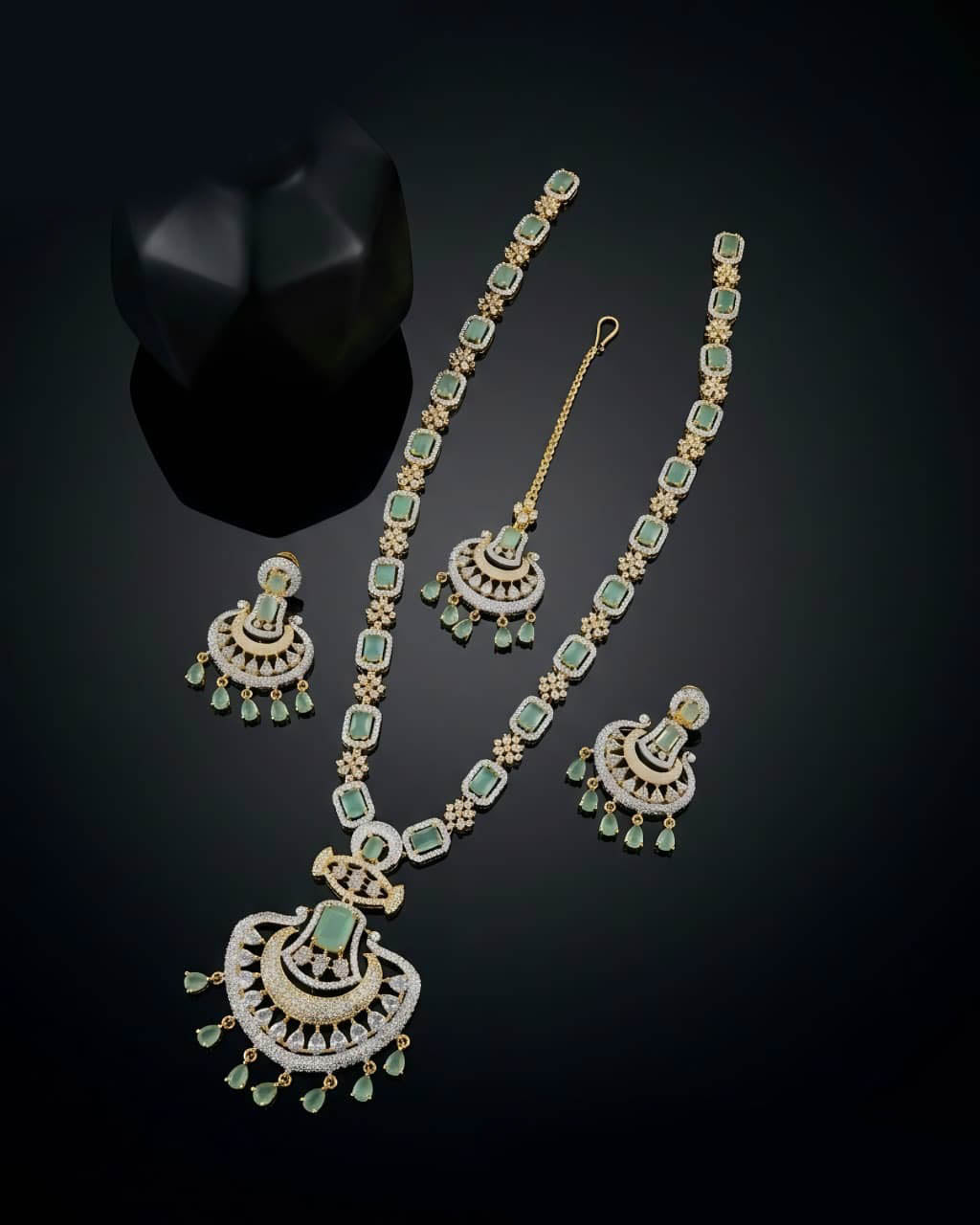 Elara Royal AD Mala Set