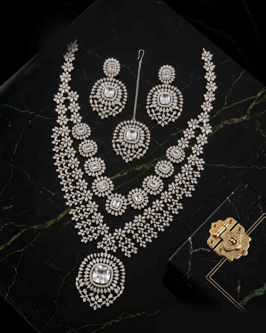 Veyra Double Layer Mala Set