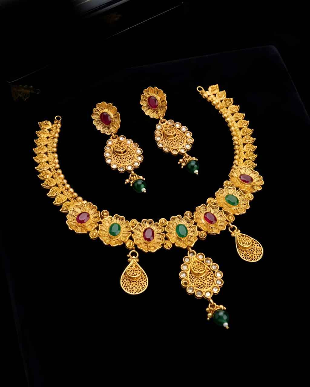 Rajwadi Luxe Necklace Set