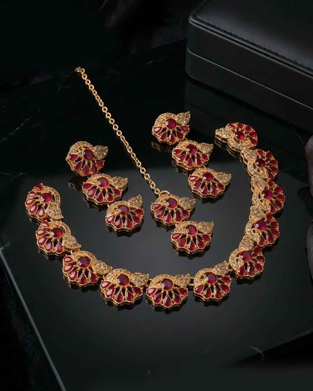 Noorani Necklace Set