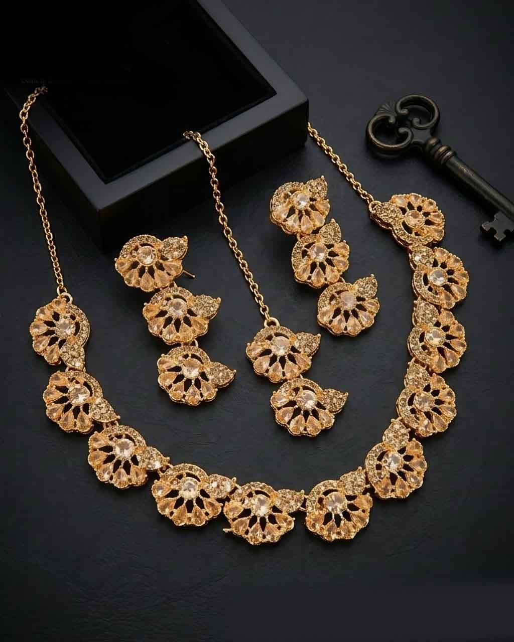 Noorani Necklace Set
