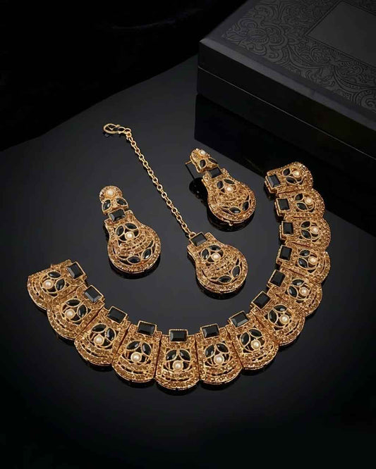 Meher Necklace Set