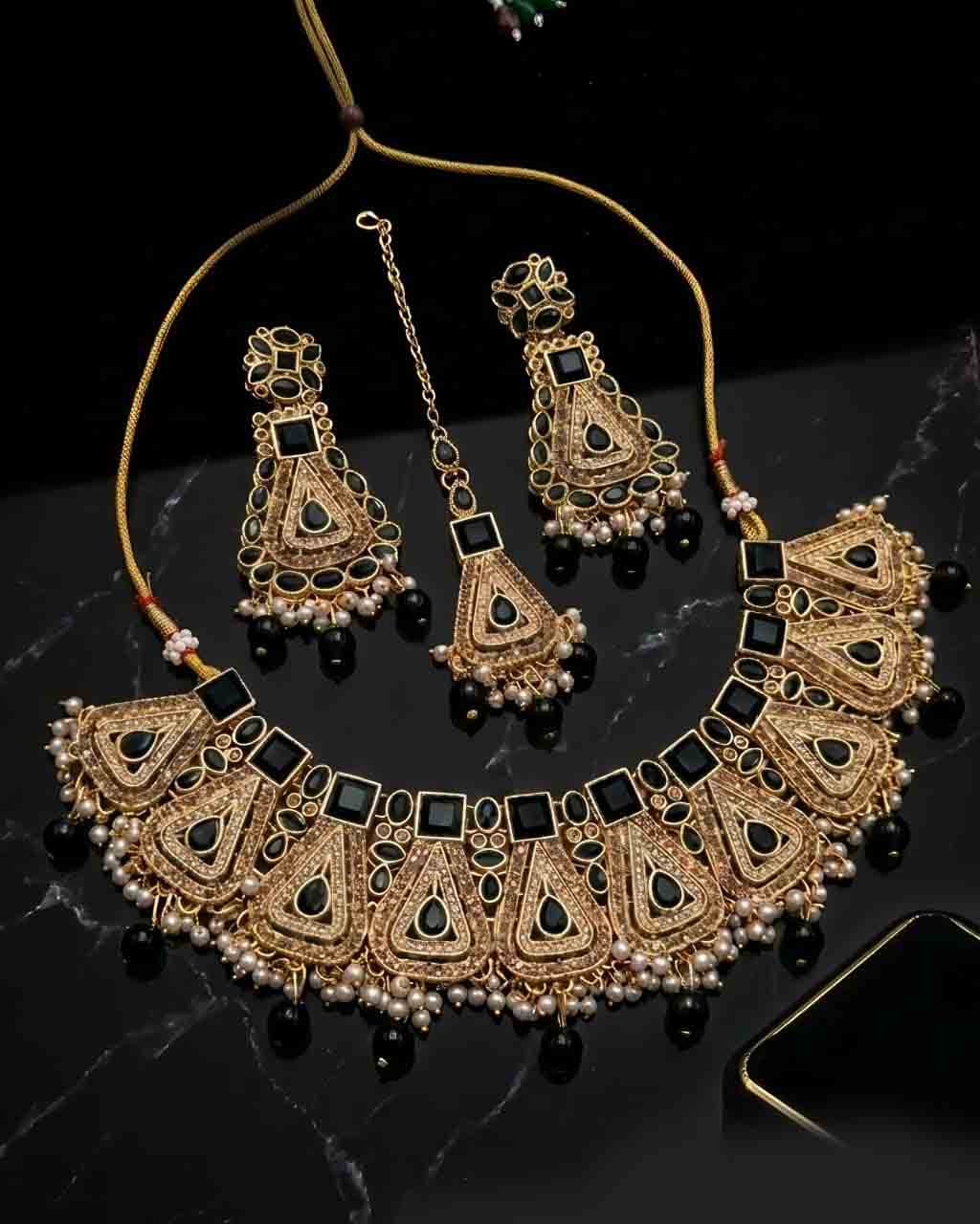 Elegant Party Wear Necklace Set