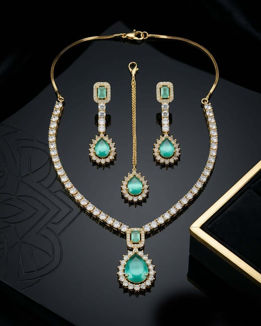 Seraphina AD Necklace Set