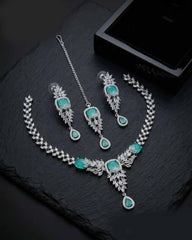 Glamour AD Necklace Set