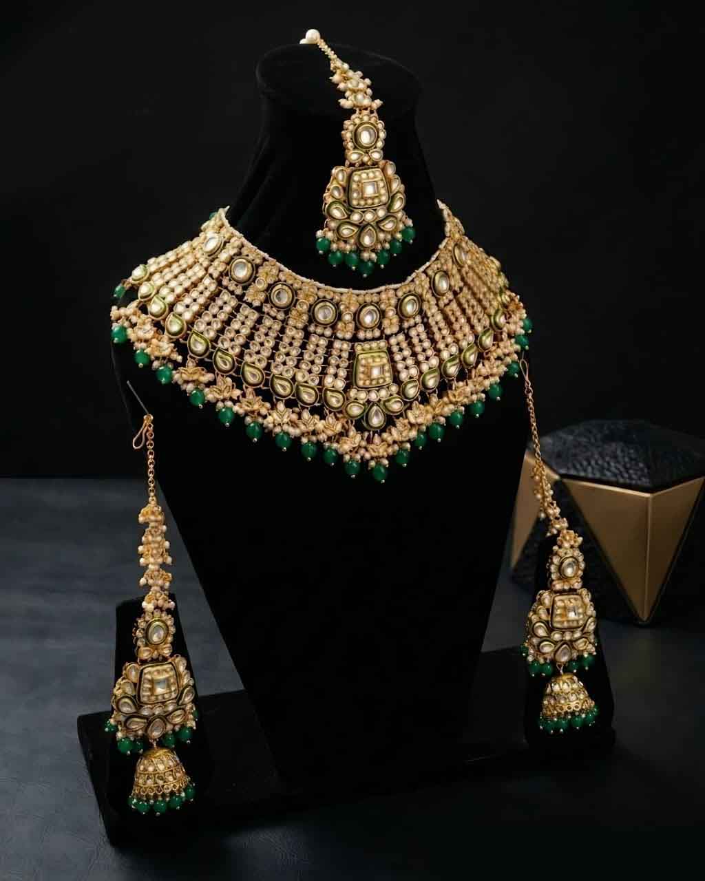 Luxury Kundan Bridal Set