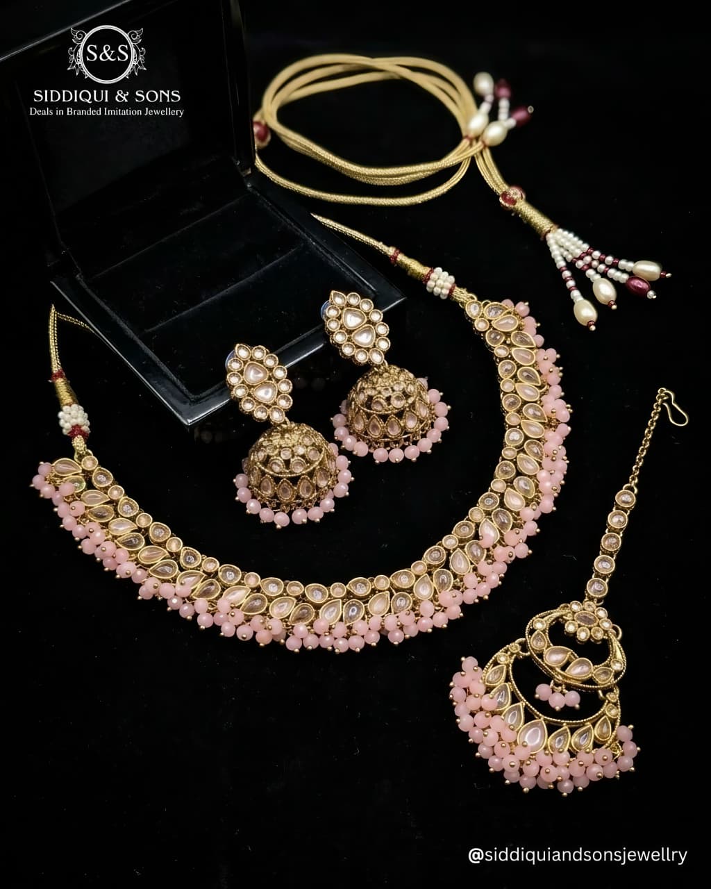 Noor Kundan Necklace Set
