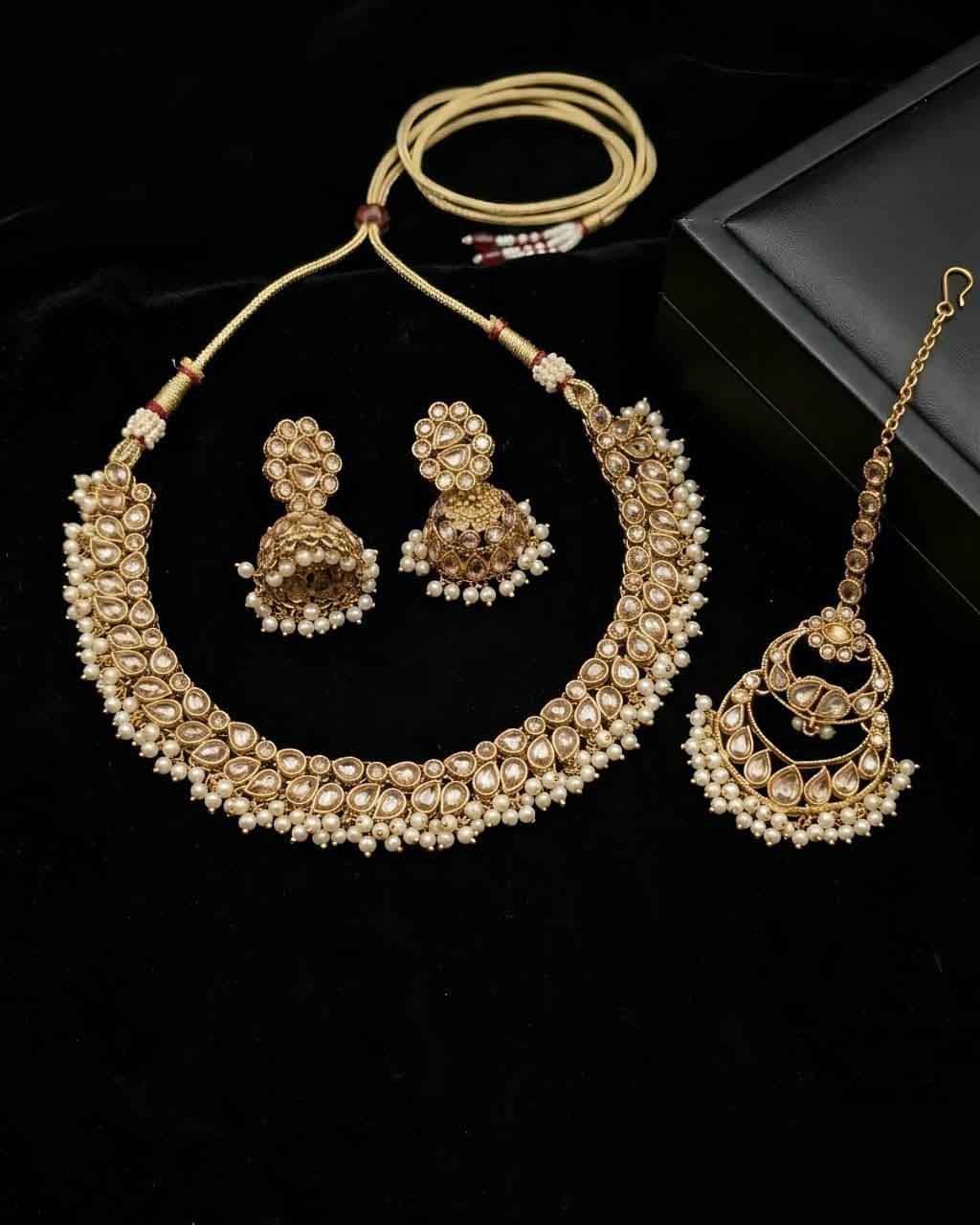 Noor Kundan Necklace Set