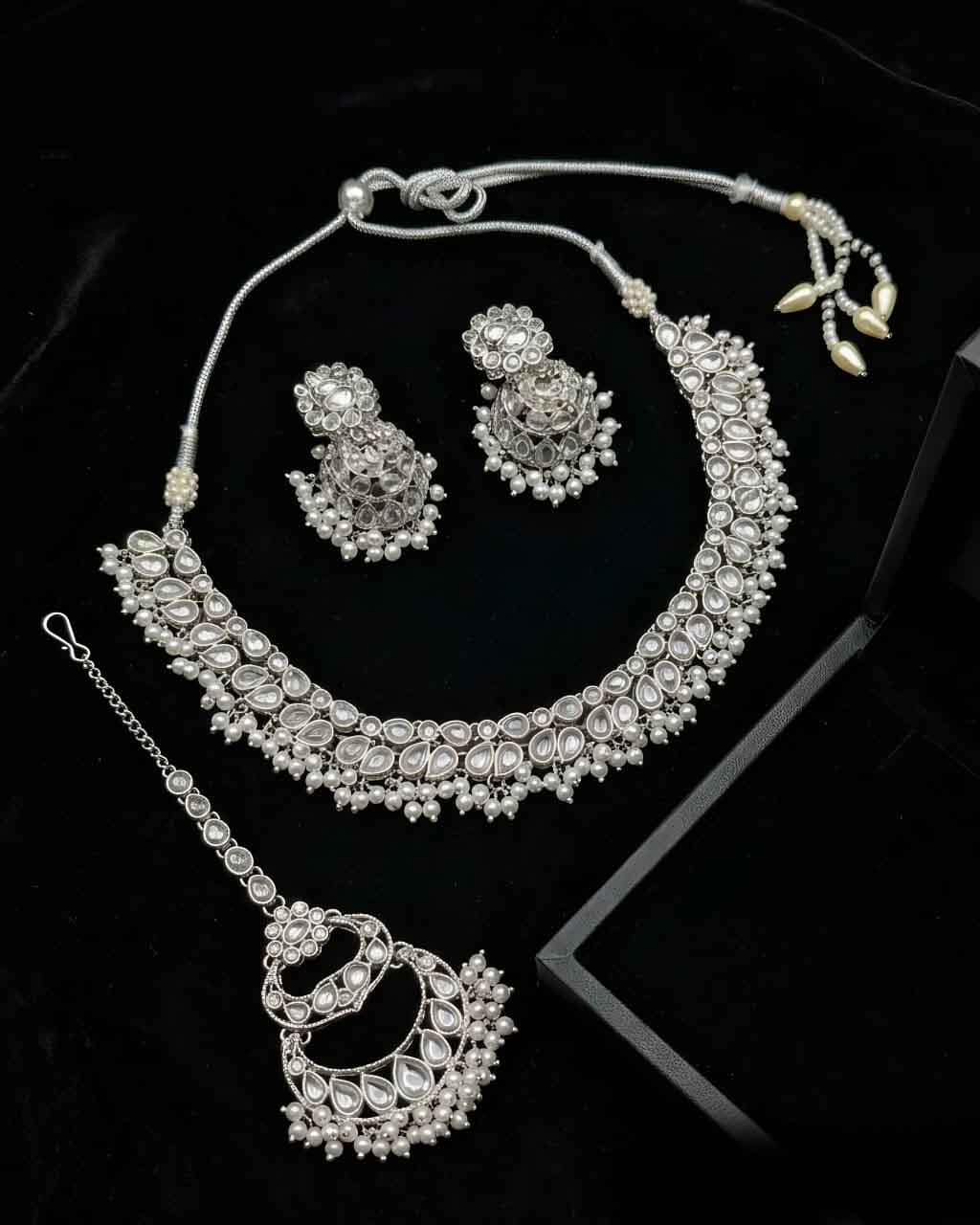 Noor Kundan Necklace Set