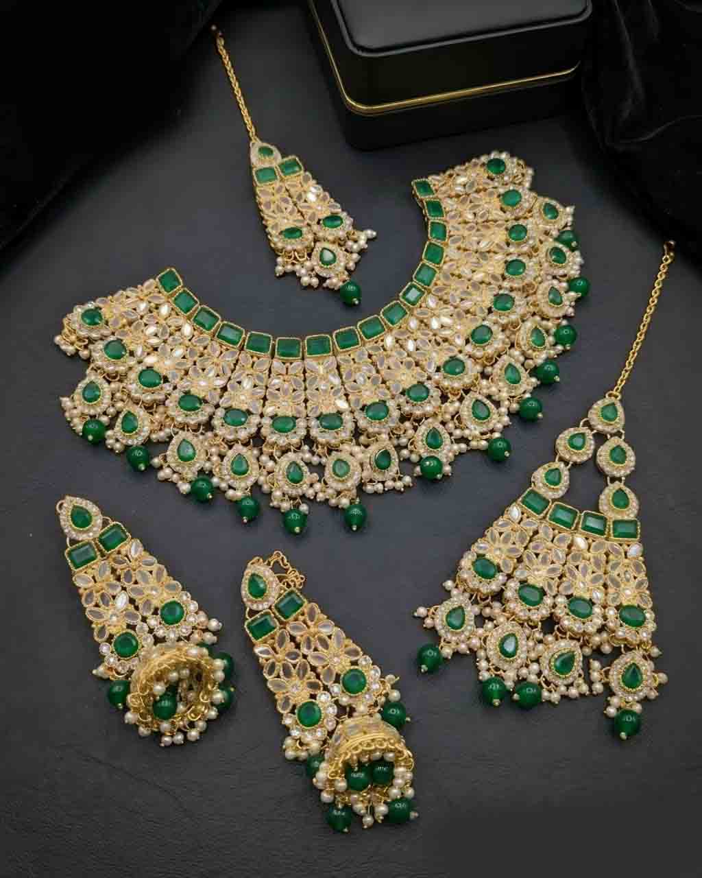 Kundan Sheeshe Bridal Set