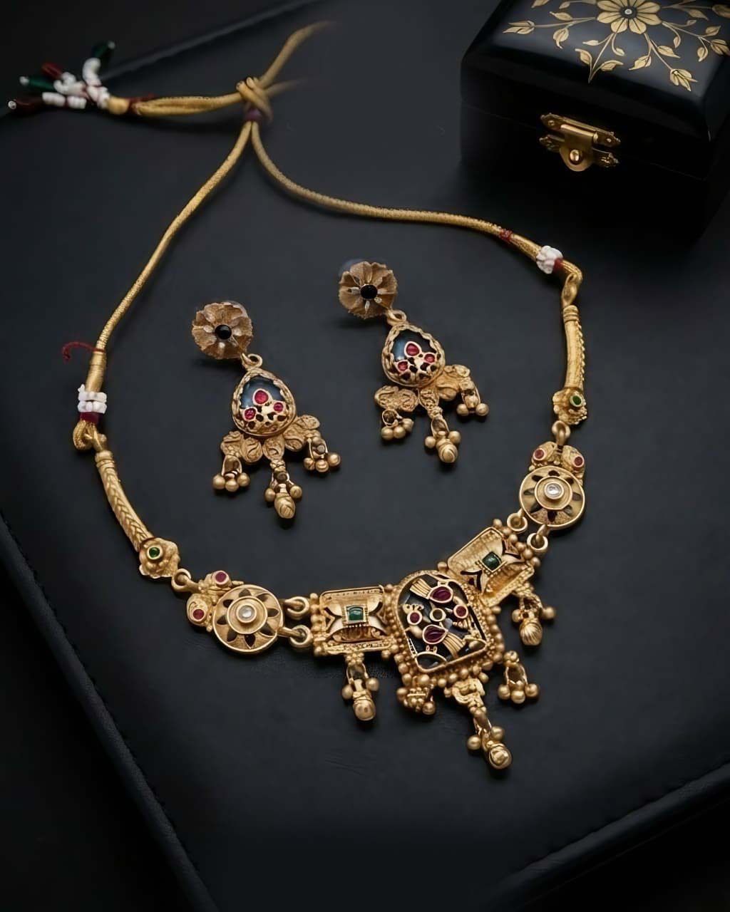 Shahbano Rajwadi Necklace Set