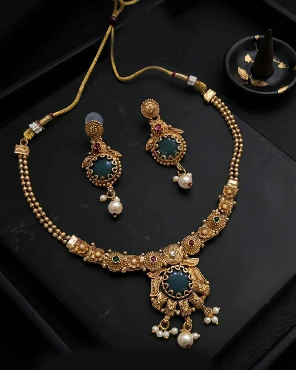 Dilruba Rajwadi Necklace Set