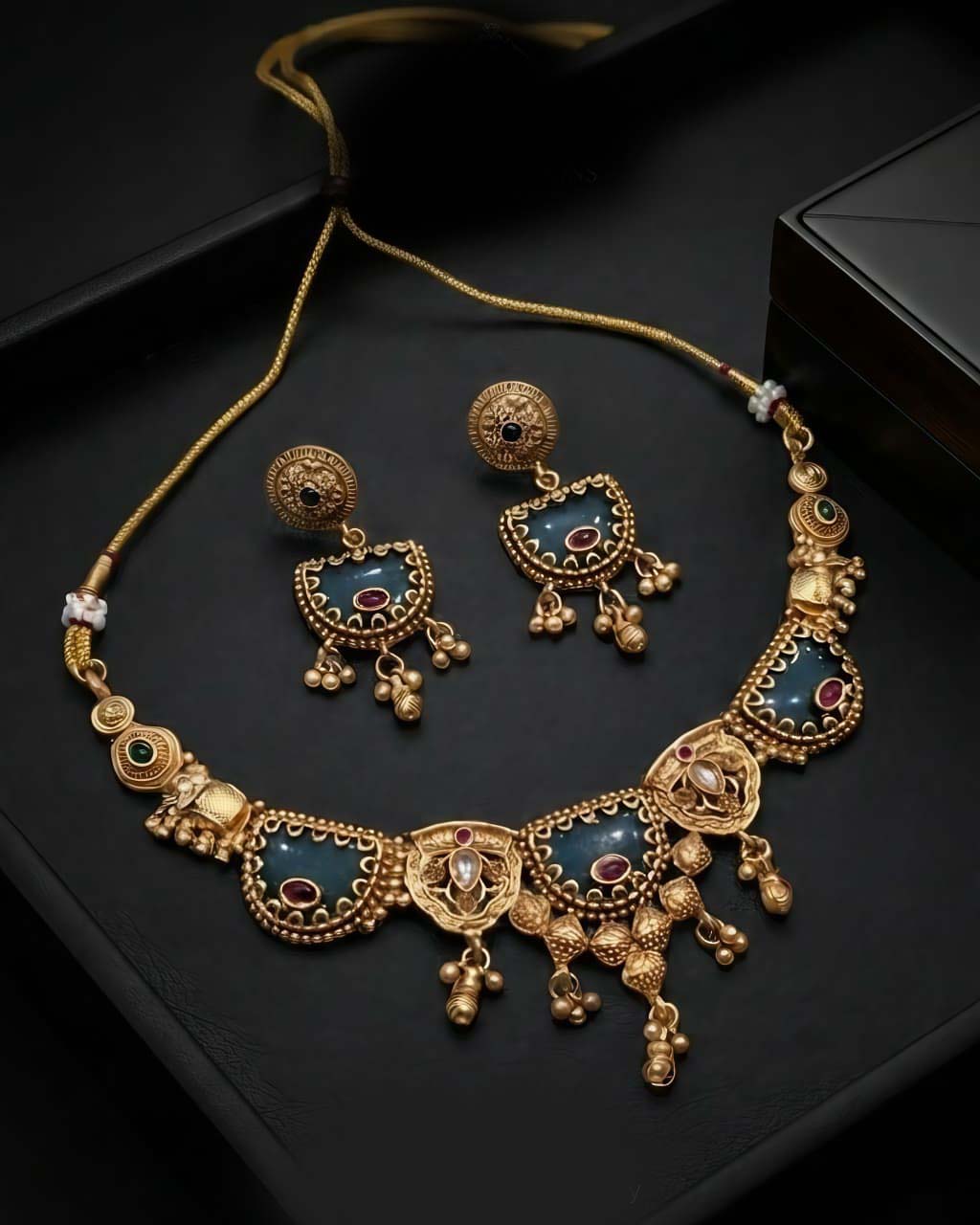 Noor Jahan Rajwadi Necklace Set