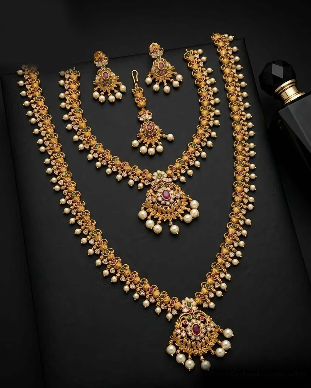 Vaelora South Indian Mala Set