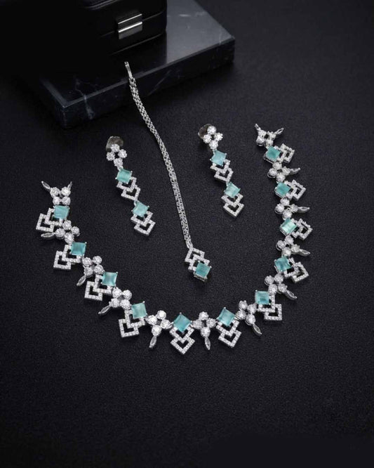 Lumina AD Necklace Set