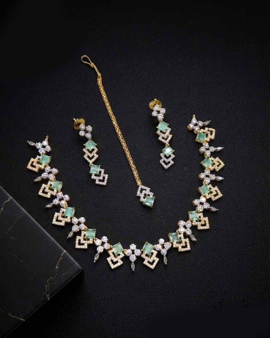 Lumina AD Necklace Set