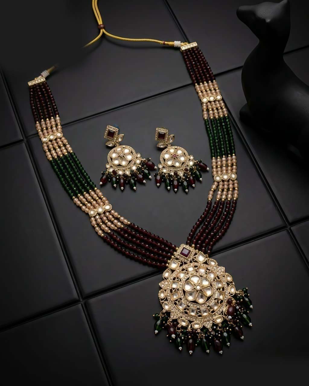 Naqsh Indian Mala Set